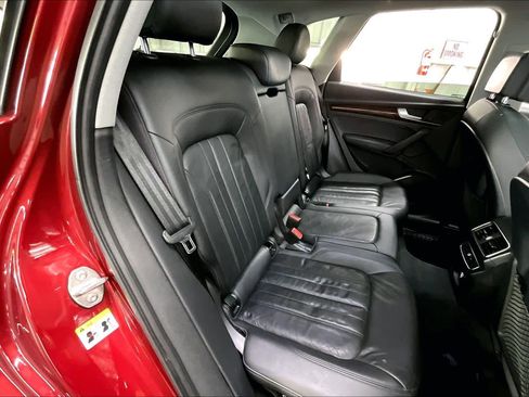 Used 2018 Audi Q5 2.0T Premium Plus w/ Premium Plus Package image 29