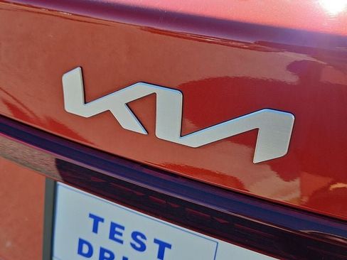 Used 2022 Kia Forte LXS image 35