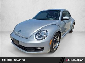 Used 2012 Volkswagen Beetle 2.5 FWD video 1