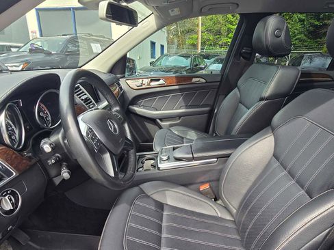 Used 2015 Mercedes-Benz GL 450 4MATIC image 21