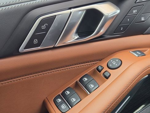 New 2026 BMW X7 M60i image 25