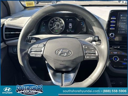 Used 2020 Hyundai Ioniq SE image 12