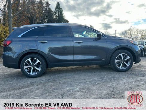 Used 2019 Kia Sorento EX w/ EX Premium Package image 2