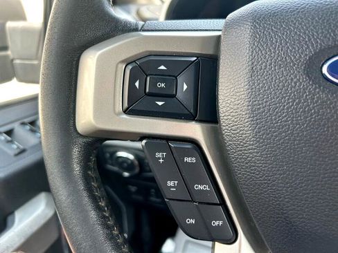 Used 2020 Ford F150 Lariat image 18