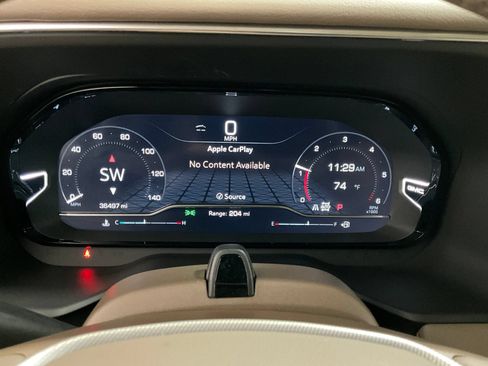 Used 2024 GMC Yukon XL Denali w/ Denali Reserve Package AWD/4WD image 19