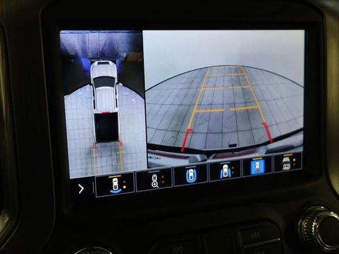 Used 2022 GMC Sierra 2500 Denali w/ Denali Ultimate Package AWD/4WD image 7