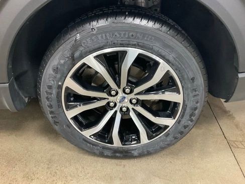 Used 2025 Ford Explorer ST-Line AWD/4WD image 19