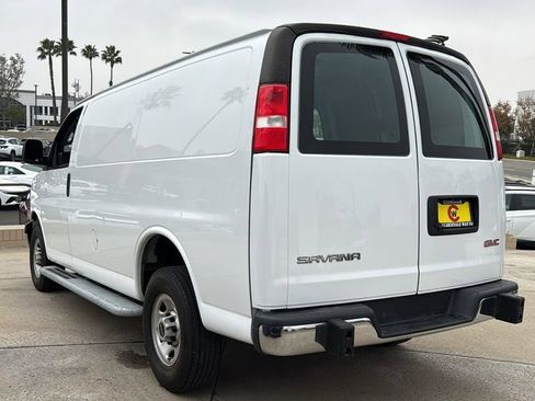 Used 2023 GMC Savana 2500 w/ Driver Convenience Package image 5