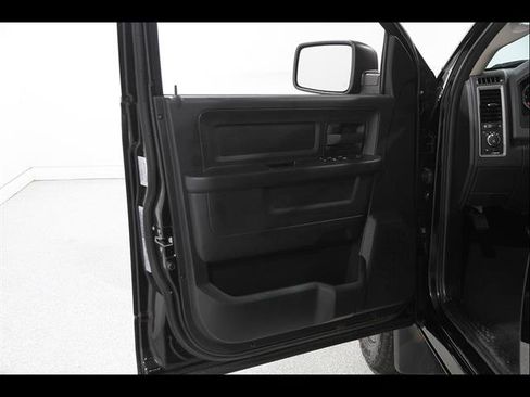 Used 2015 RAM 1500 Express w/ Black Ram 1500 Express Group AWD/4WD image 4