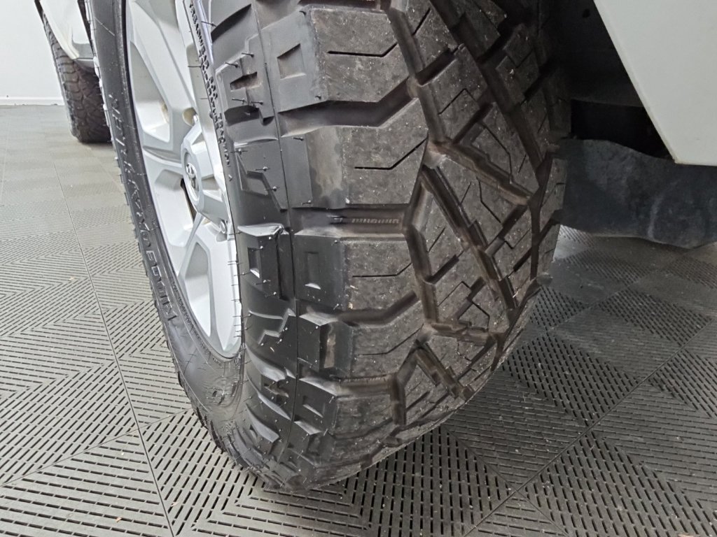 Used 2024 Toyota 4Runner SR5 Premium w/ Moonroof Package RWD image 49