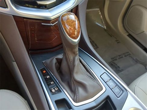 Used 2015 Cadillac SRX Luxury w/ Driver Awareness Package image 28