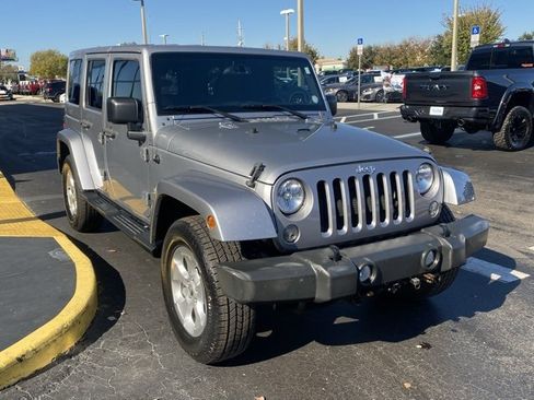 Used 2015 Jeep Wrangler Unlimited Sahara w/ Connectivity Group image 2