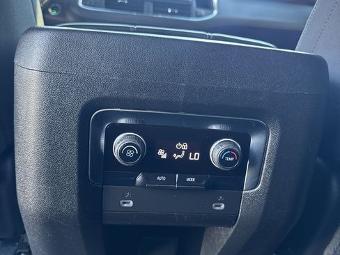 Used 2023 Chevrolet Suburban LS image 21