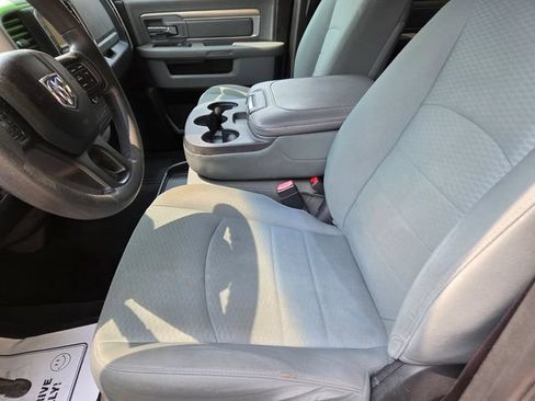 Used 2016 RAM 1500 Classic SLT AWD/4WD image 17