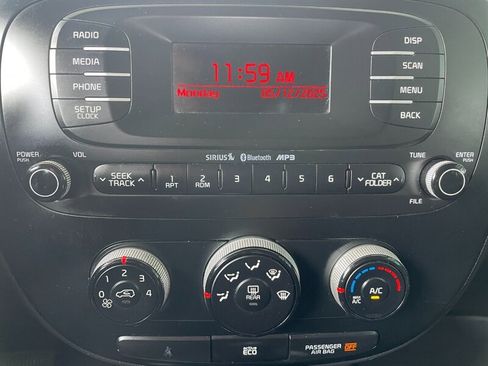 Used 2014 Kia Soul image 28