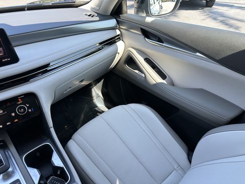 Certified 2026 INFINITI QX60 Luxe w/ Cargo Package FWD image 11