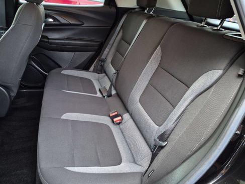 Used 2023 Chevrolet TrailBlazer LT FWD image 24