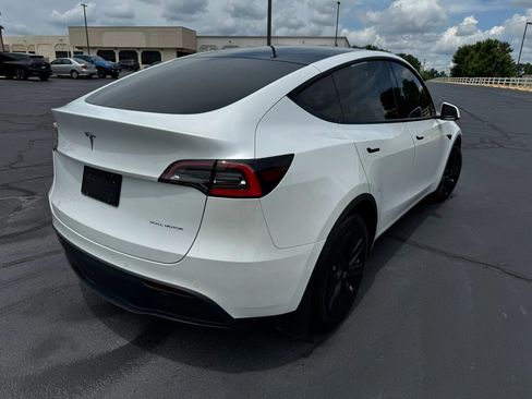 Used 2021 Tesla Model Y Long Range AWD/4WD image 3