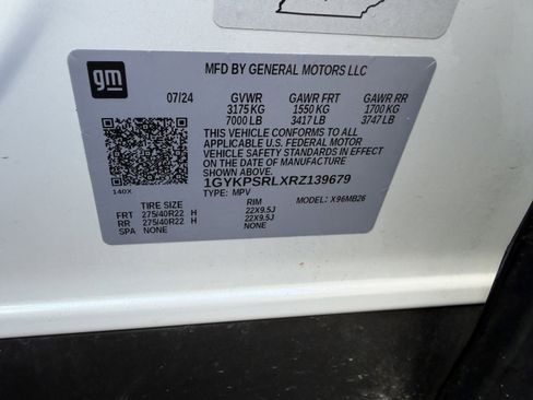 Used 2024 Cadillac Lyriq Luxury w/ LPO, Floor Liner Package AWD/4WD image 38