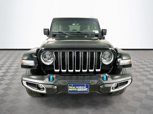 Certified 2023 Jeep Wrangler Unlimited Sahara w/ Dual Top Group AWD/4WD image 2