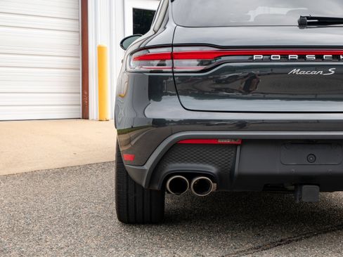 Used 2024 Porsche Macan S image 7