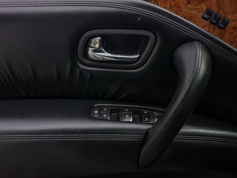 Used 2022 Nissan Armada SL w/ Captain's Chairs Package image 24