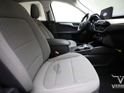 Used 2022 Ford Escape SE FWD image 11