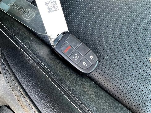 Used 2021 Jeep Compass Latitude image 19