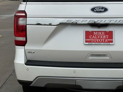 Used 2019 Ford Expedition XLT w/ Equipment Group 202A RWD image 10