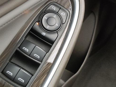 Used 2019 Chevrolet Malibu Premier FWD image 27