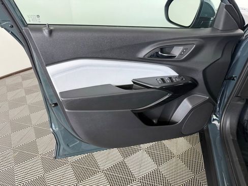 New 2026 Chevrolet Trax LT FWD image 12