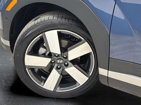 Used 2025 Hyundai Santa Fe Limited image 42