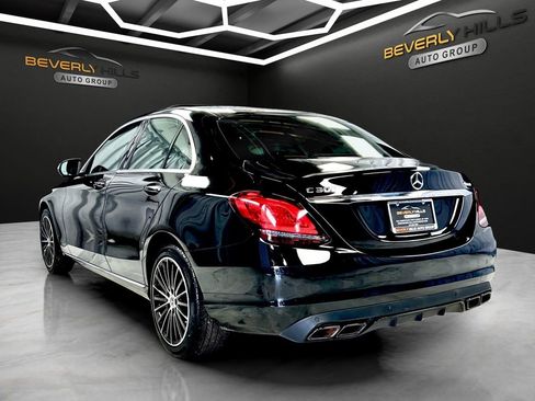 Used 2021 Mercedes-Benz C 300 4MATIC Sedan image 3