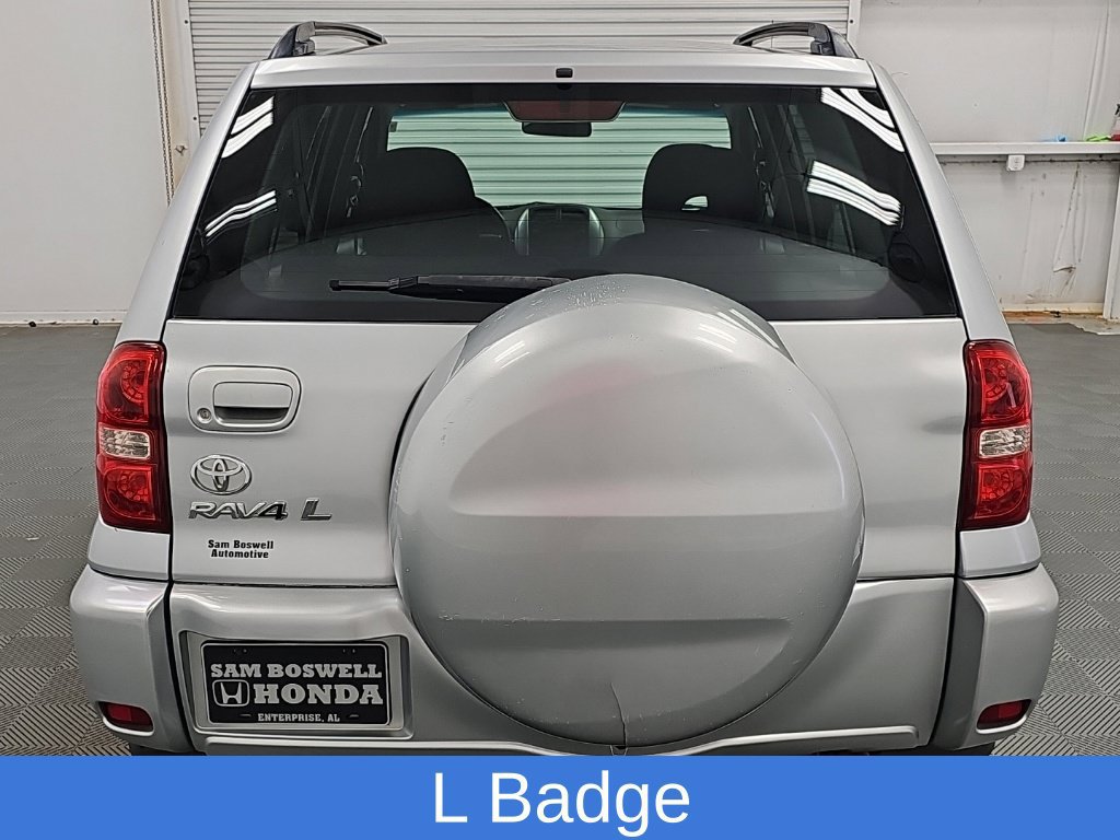 Used 2005 Toyota RAV4 2WD w/ "L" Pkg image 9