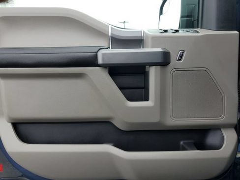 Used 2018 Ford F150 XLT w/ Equipment Group 302A Luxury AWD/4WD image 28