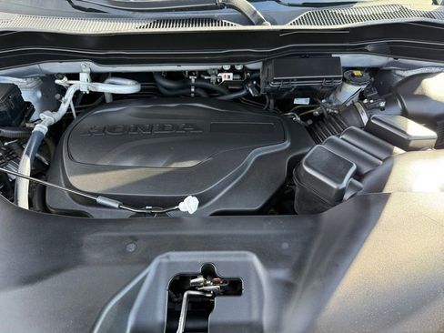 Used 2023 Honda Passport EX-L image 10