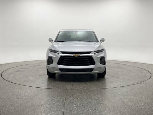 Used 2025 Chevrolet Blazer LT FWD image 2