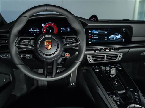 Certified 2025 Porsche 911 Carrera image 18