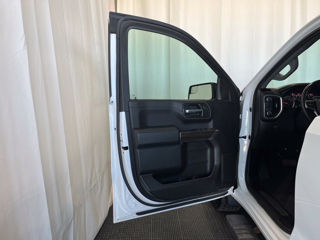 Used 2020 Chevrolet Silverado 1500 RST AWD/4WD image 17