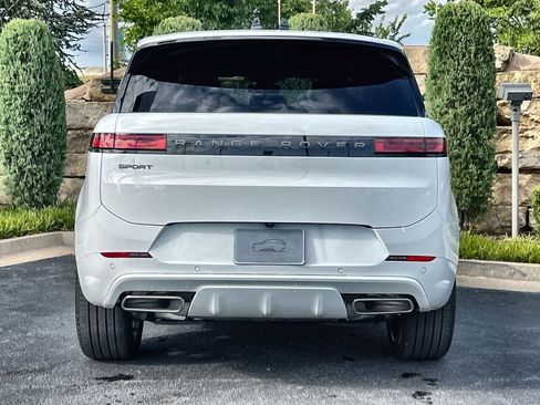 New 2026 Land Rover Range Rover Sport Dynamic SE AWD/4WD image 4