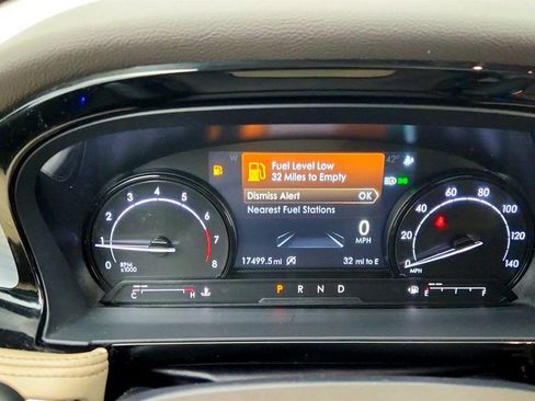 Used 2022 Lincoln Corsair AWD w/ Premium Package image 14