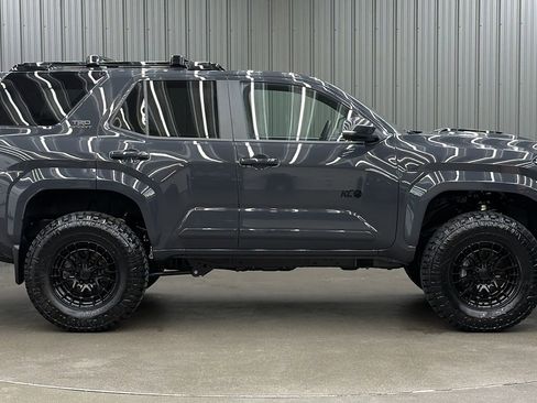Used 2026 Toyota 4Runner TRD Sport Premium AWD/4WD image 6