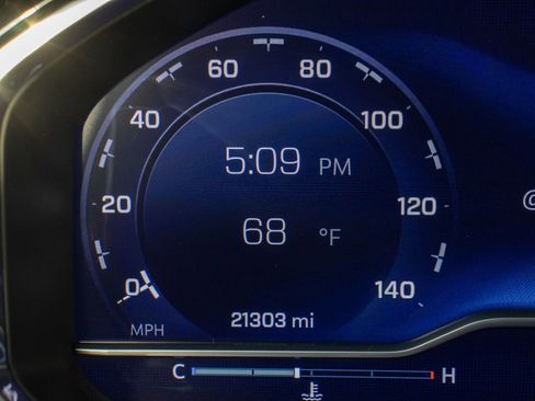 Used 2022 Chevrolet Silverado 1500 LTZ image 32