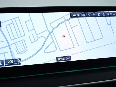 Used 2023 BMW M550i xDrive w/ Executive Package AWD/4WD image 15