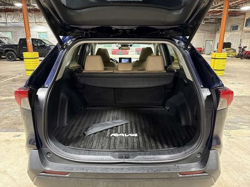 Used 2020 Toyota RAV4 XLE Premium AWD/4WD image 11