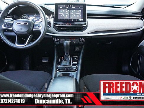 Used 2022 Jeep Compass Sport AWD/4WD image 11