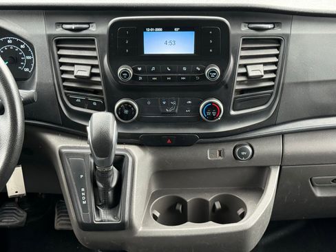 Used 2022 Ford Transit 250 Medium Roof image 16