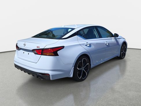 New 2025 Nissan Altima 2.5 SR w/ SR Premium Package image 5