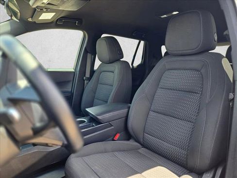 Used 2025 Chevrolet Equinox LT FWD image 14