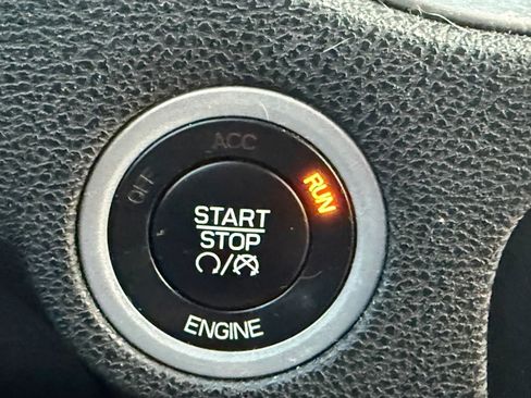 Used 2015 Dodge Charger SXT w/ AWD Premium Group image 27